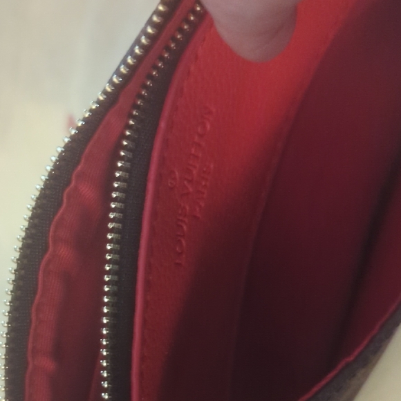 Louis Vuitton Brown and Red Monogram Clutch - Picture 4 of 7